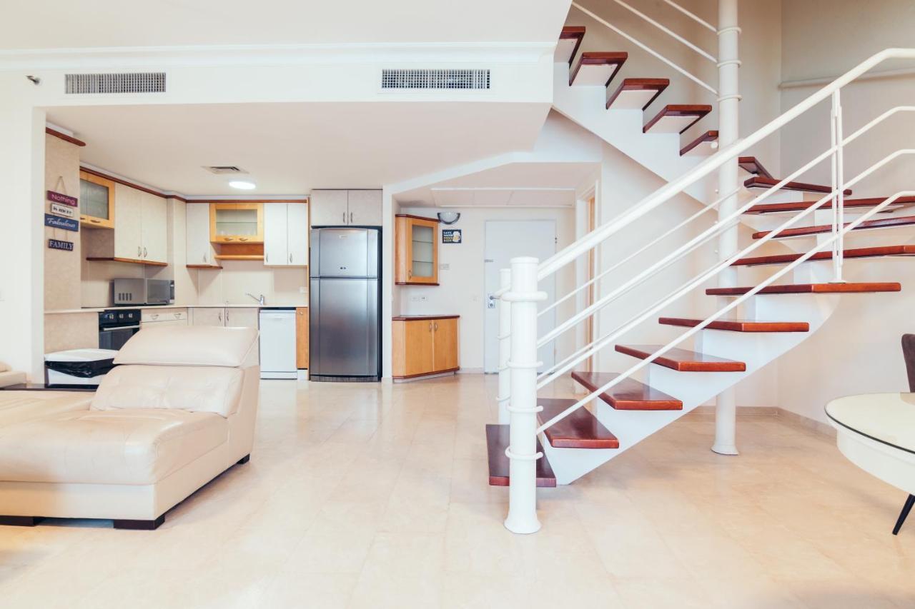 Almog Haifa Israel Apartments מגדלי חוף הכרמל Eksteriør bilde
